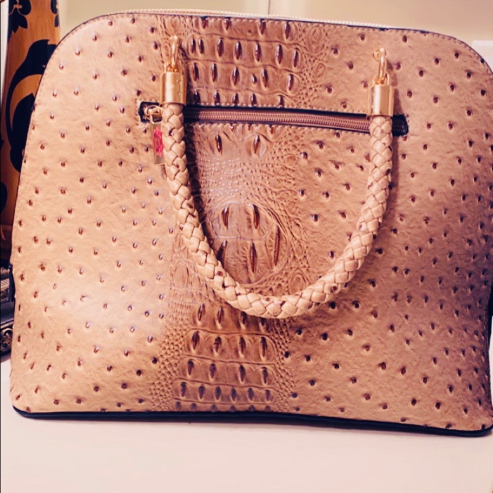 Handbag - Picture 2 of 11